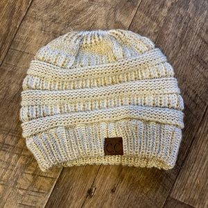 💀C.C winter hat💀